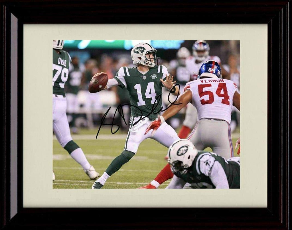 8x10 Framed Sam Darnold Autograph Replica Print - Throwing Downfield Framed Print - Pro Football FSP - Framed   