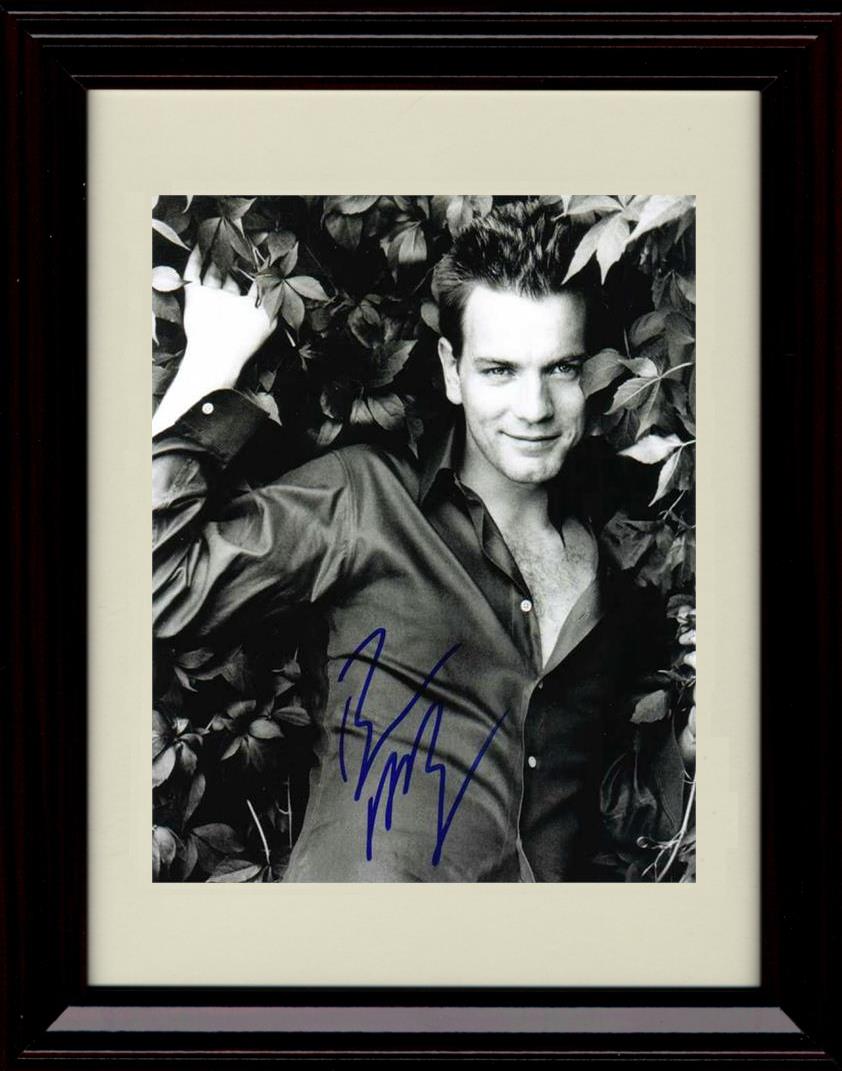 8x10 Framed Ewan McGregor Autograph Promo Print - Black and White Framed Print - Movies FSP - Framed   