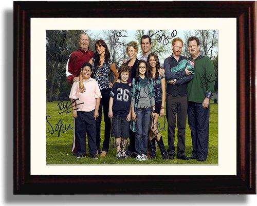 8x10 Framed Modern Family Autograph Promo Print - Cast Signed Framed Print - Television FSP - Framed   