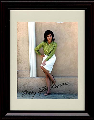 8x10 Framed Mary Tyler Moore Autograph Promo Print - Portrait Framed Print - Television FSP - Framed   